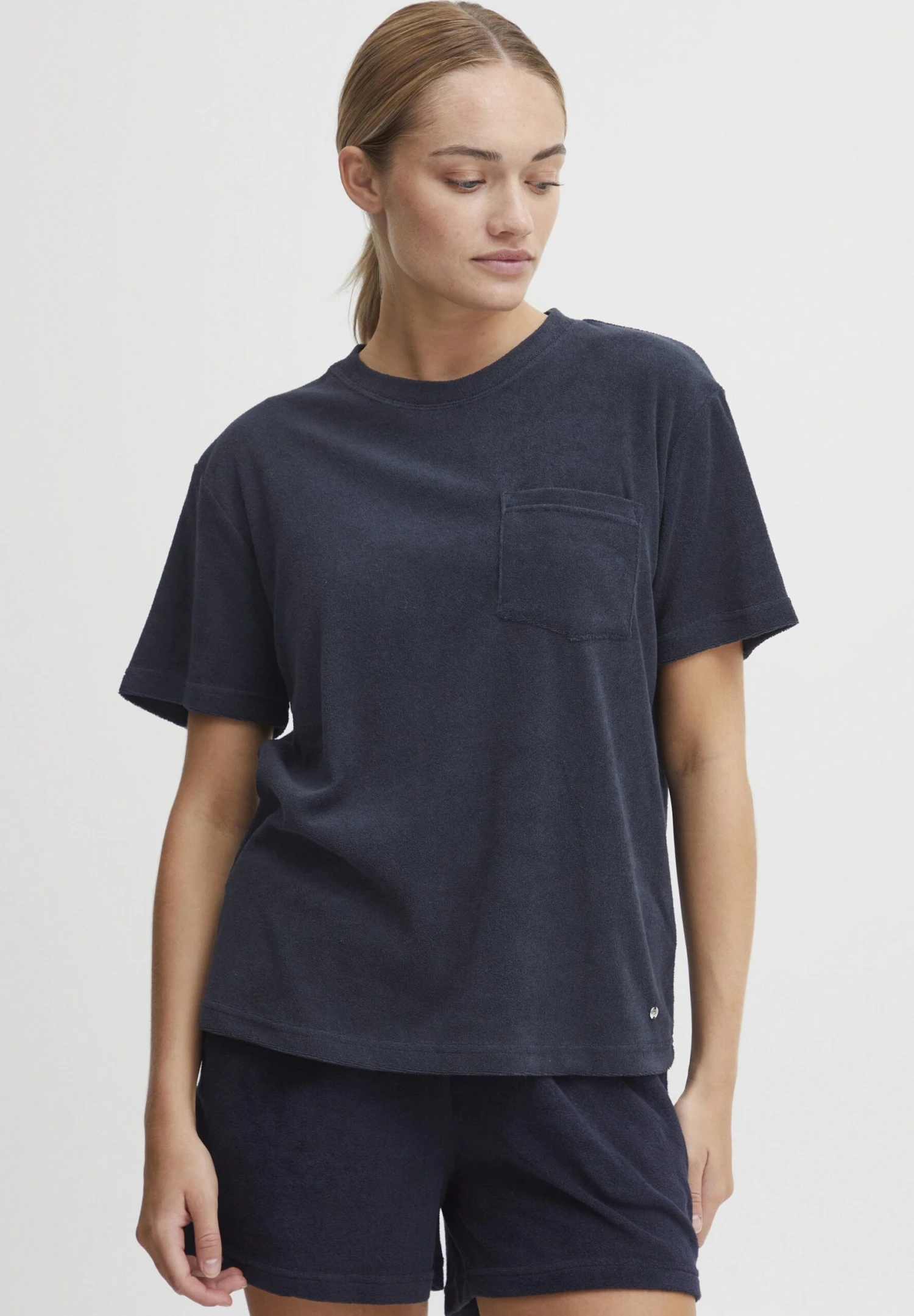 OXMO OXFRIKA - Basic T-shirt - Total Eclipse 1 OXMO OXFRIKA - Basic T-shirt - Total Eclipse