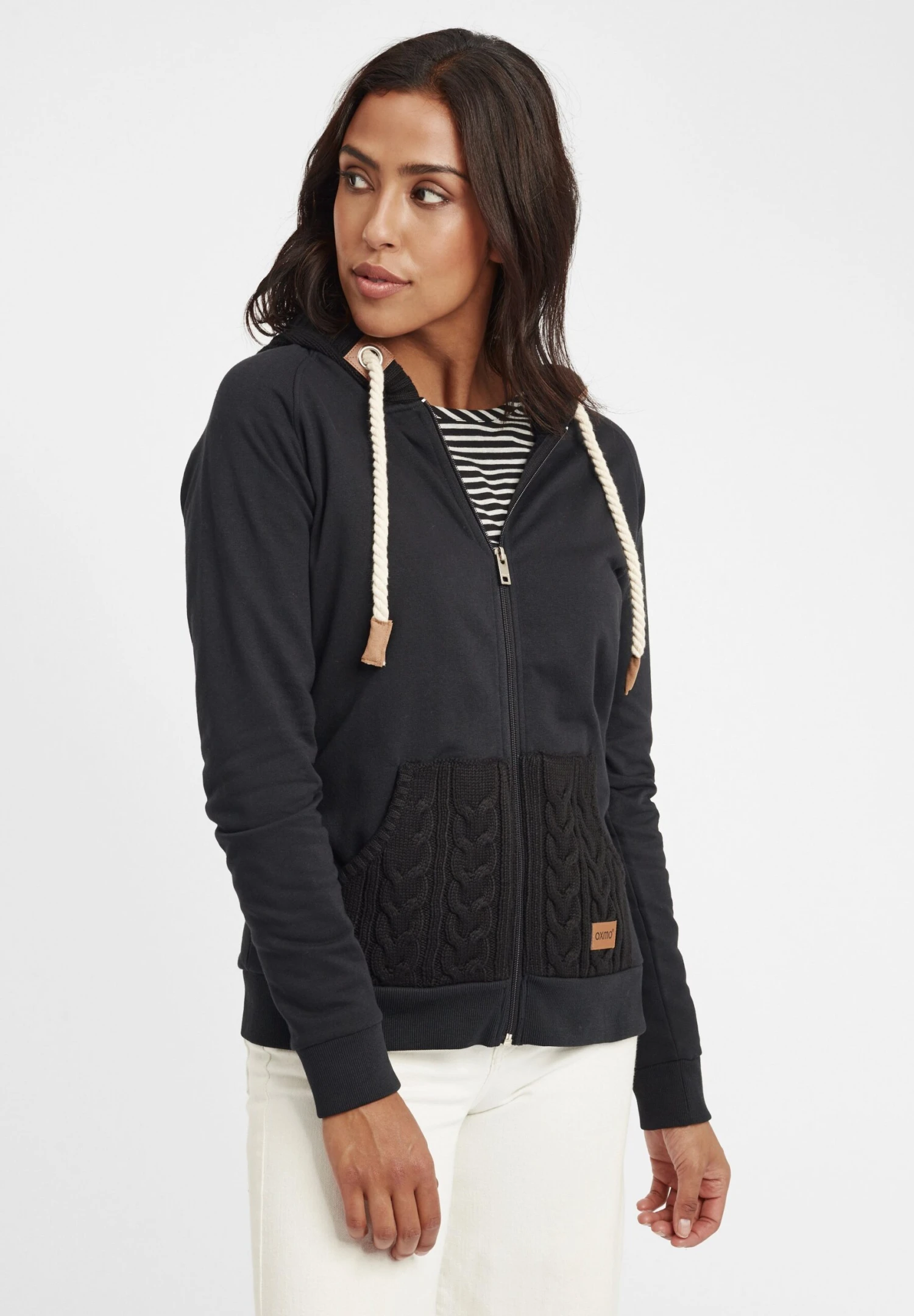 OXMO OXMatilda - Zip-up Sweatshirt - Black 4 OXMO OXMatilda - Zip-up Sweatshirt - Black - Image 4