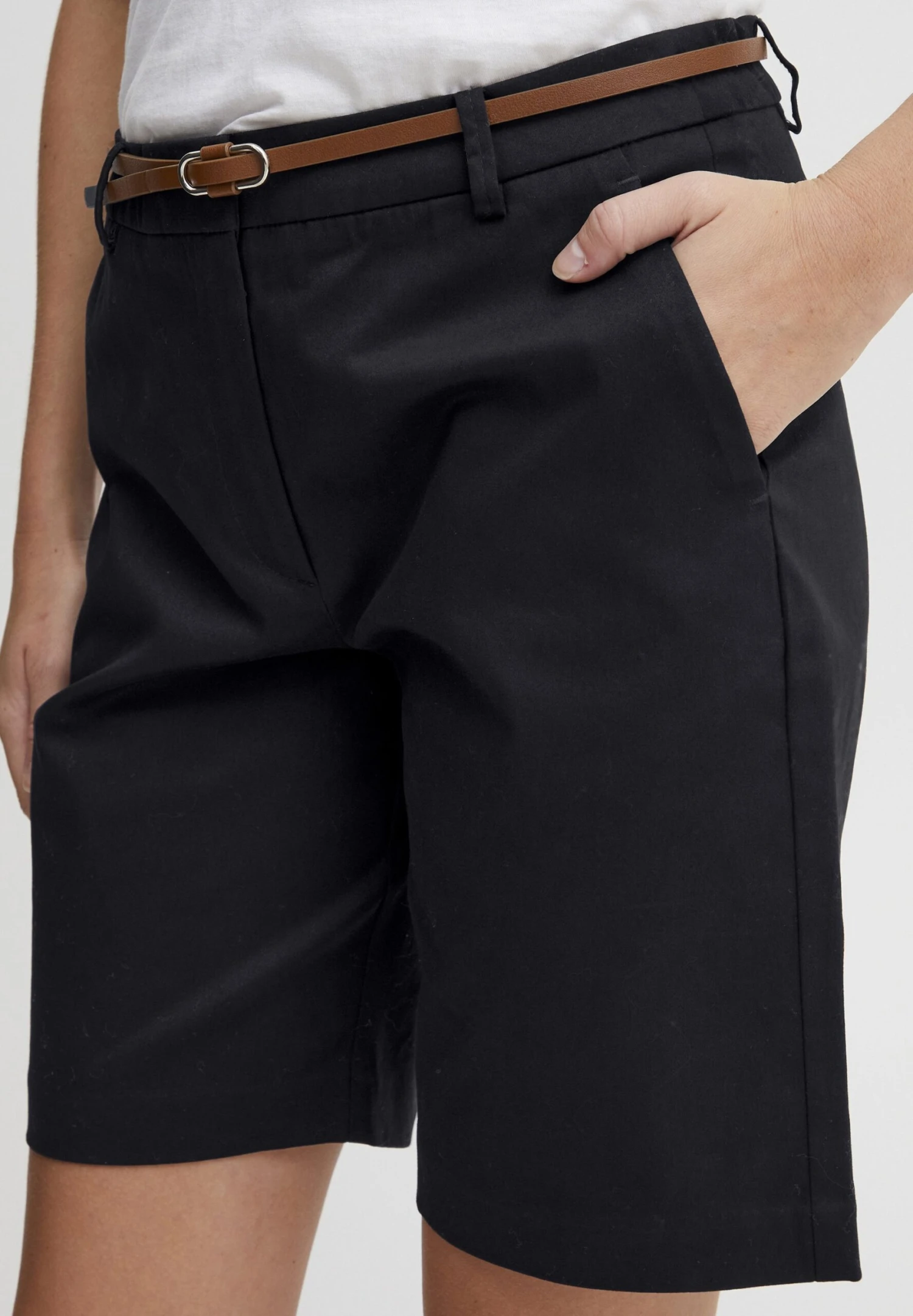 OXMO OXDANEY REGULAR FIT - Shorts - Black 4 OXMO OXDANEY REGULAR FIT - Shorts - Black - Image 4