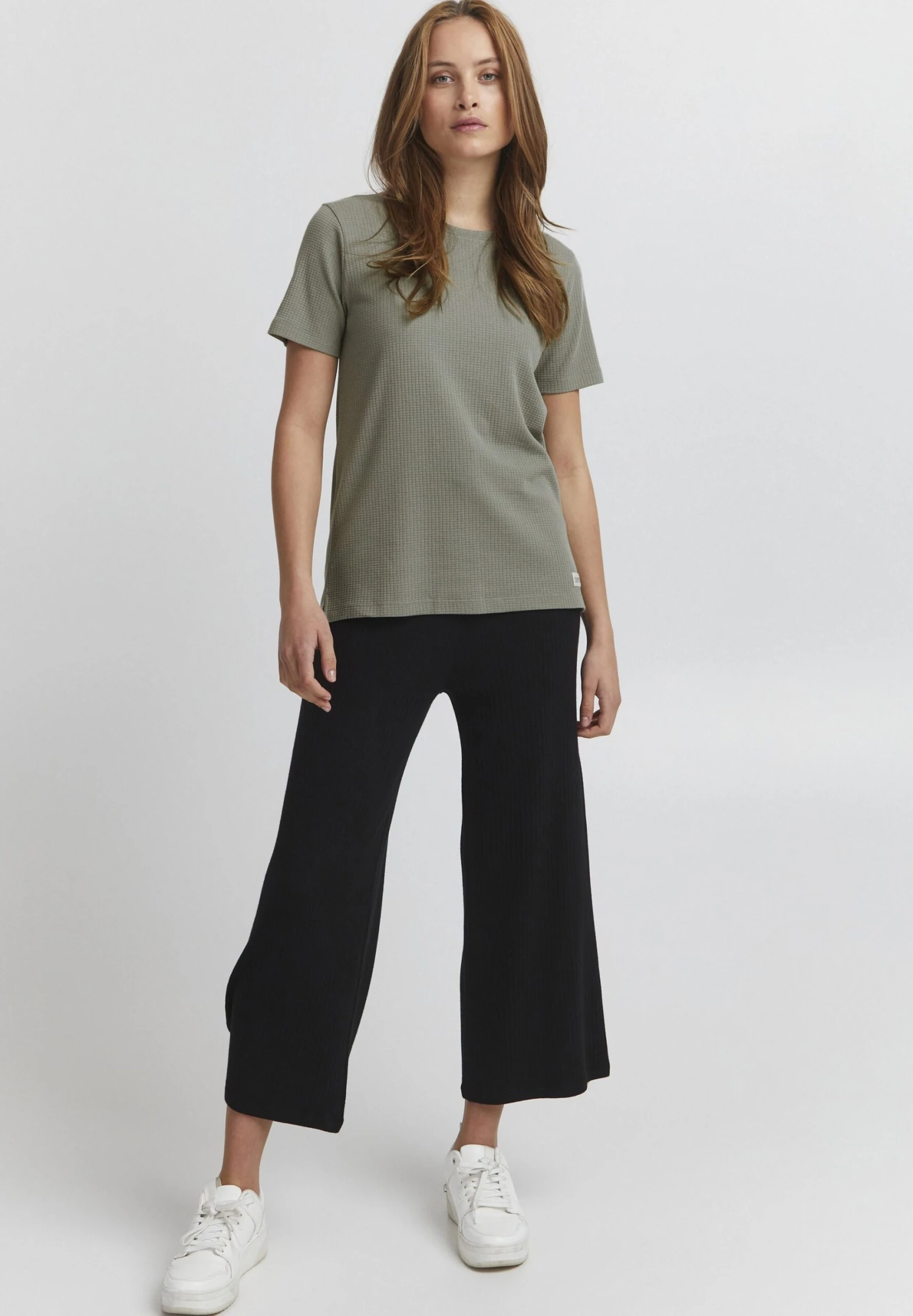 OXMO OXPIM - Basic T-shirt - Seagrass 2 OXMO OXPIM - Basic T-shirt - Seagrass - Image 2