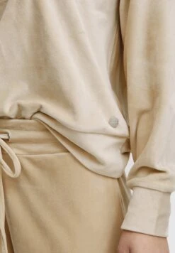 OXMO OXMITTY SET - Tracksuit - Cement 13 OXMO OXMITTY SET - Tracksuit - Cement -OXMO Store abbd8eb3571c45438d56999e0909ac2f