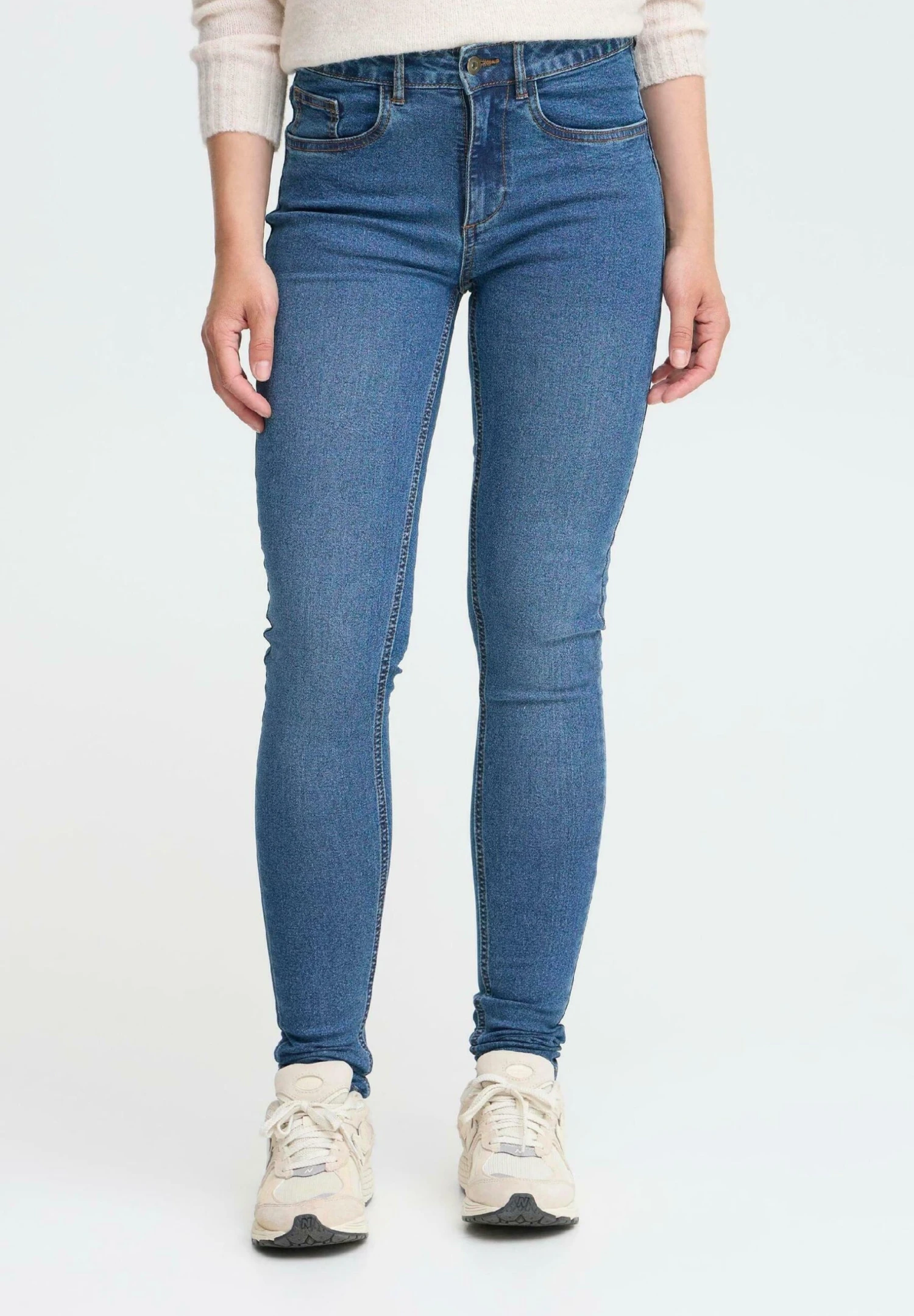 OXMO OXHELLE - Jeans Skinny Fit - Mid Blue Denim 1 OXMO OXHELLE - Jeans Skinny Fit - Mid Blue Denim
