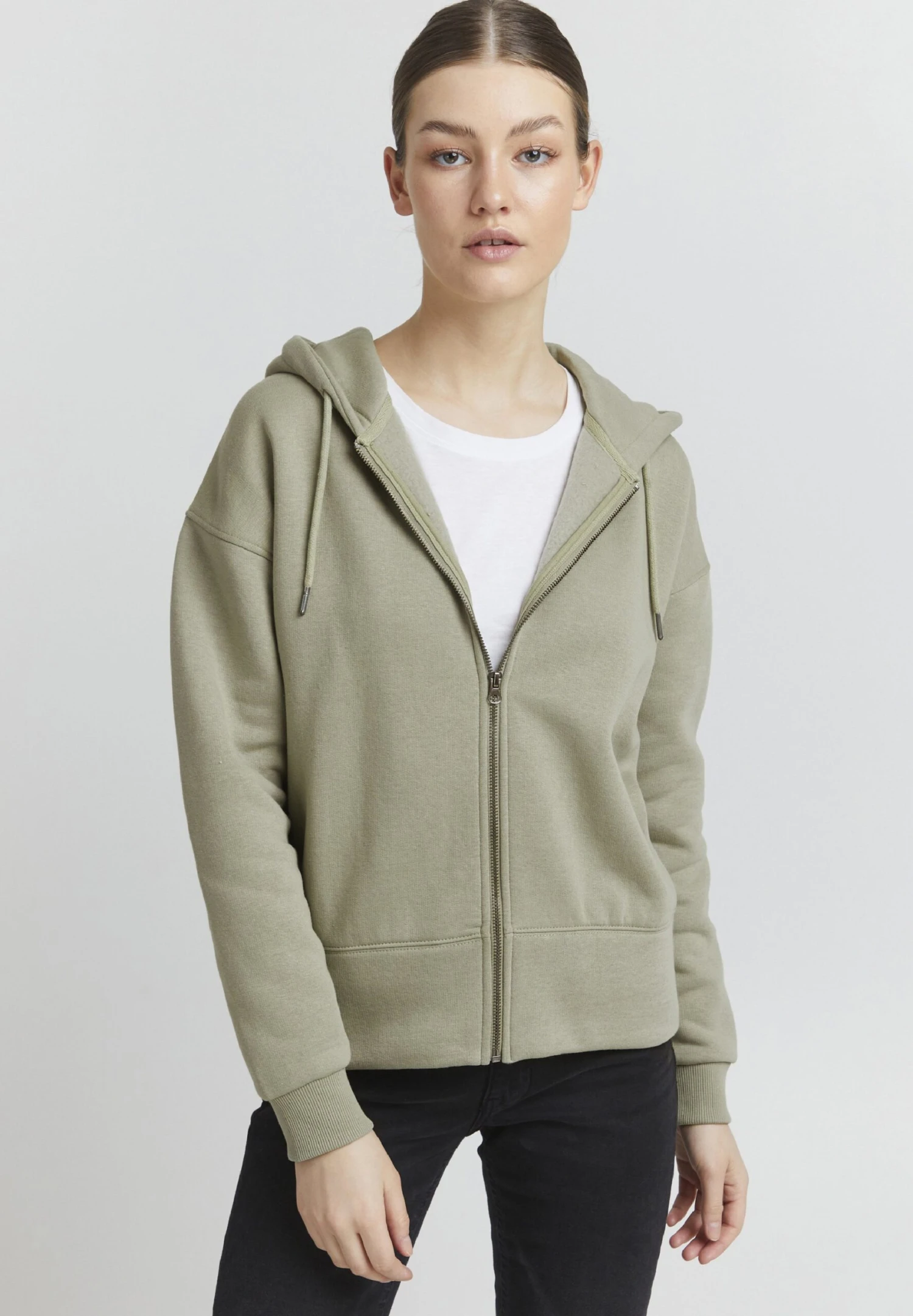 OXMO OXHOLUNDER - Zip-up Sweatshirt - Seagrass 1 OXMO OXHOLUNDER - Zip-up Sweatshirt - Seagrass