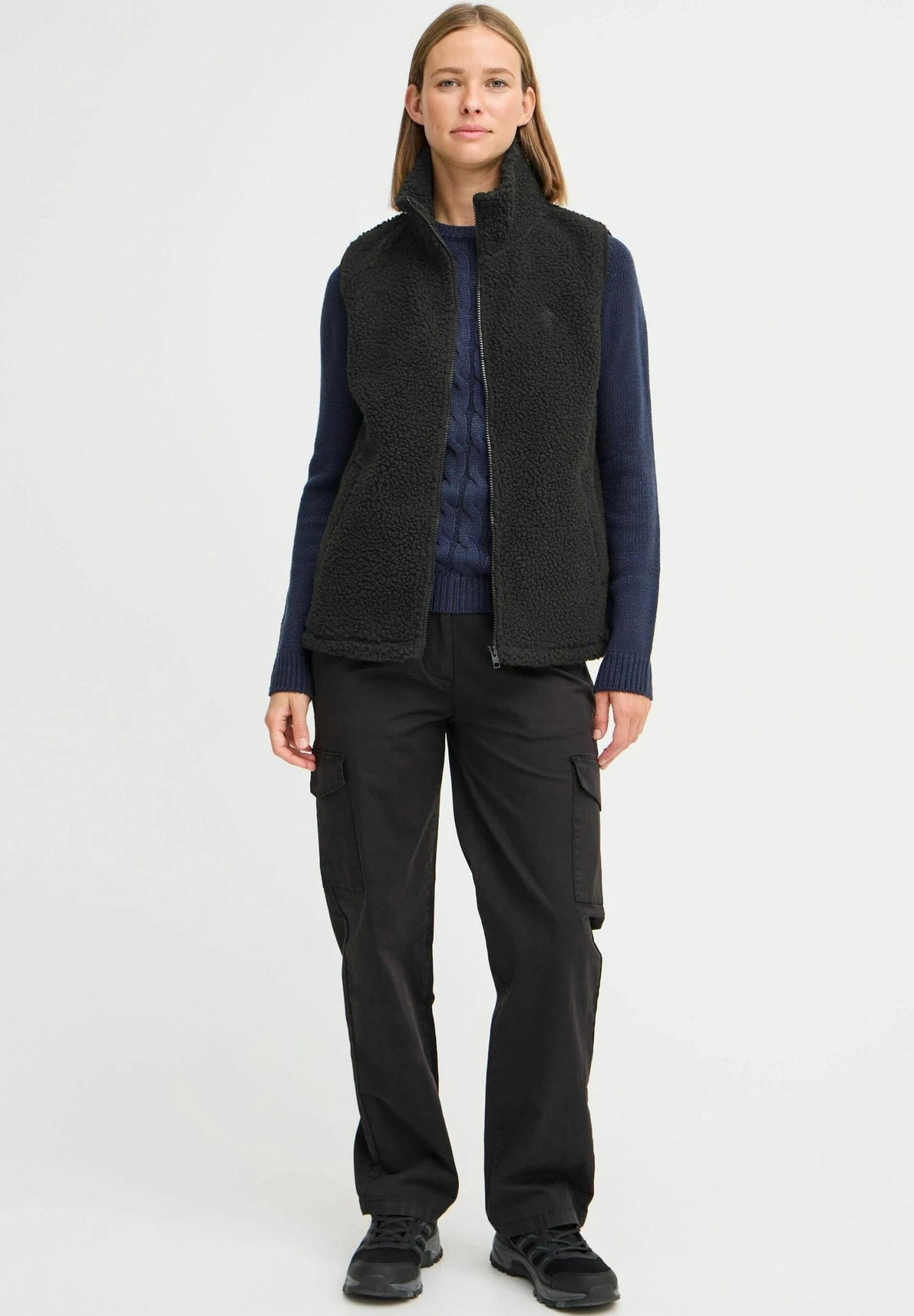 OXMO OXTINNE TEDDY - Waistcoat - Black 2 OXMO OXTINNE TEDDY - Waistcoat - Black - Image 2