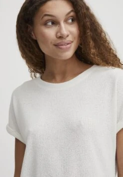 OXMO OXKatie - Basic T-shirt - Off White 10 OXMO OXKatie - Basic T-shirt - Off White -OXMO Store b528d32f17aa40d183747a3ffcedef6a