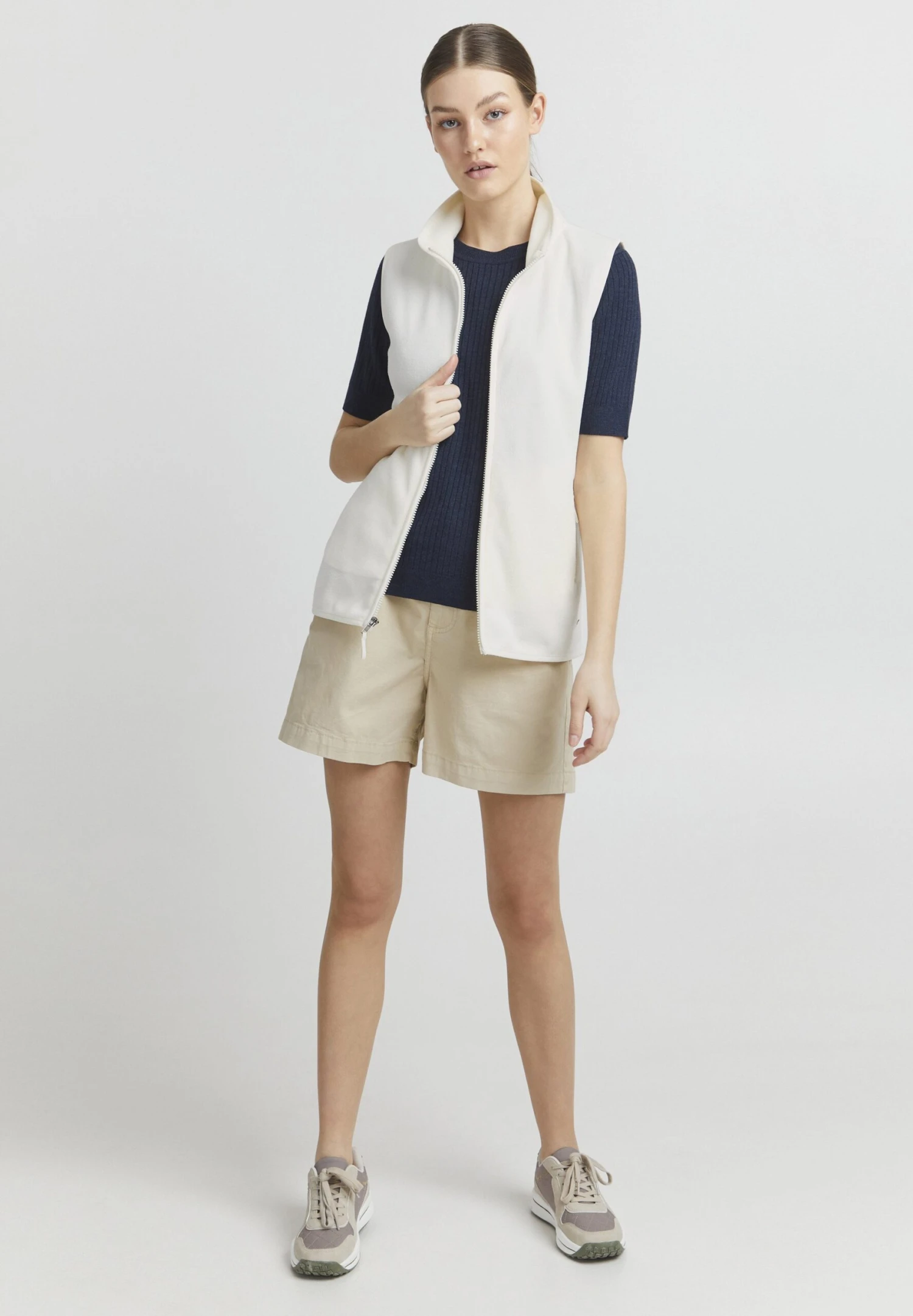 OXMO OXRagnara - Waistcoat - Cloud Dancer 2 OXMO OXRagnara - Waistcoat - Cloud Dancer - Image 2