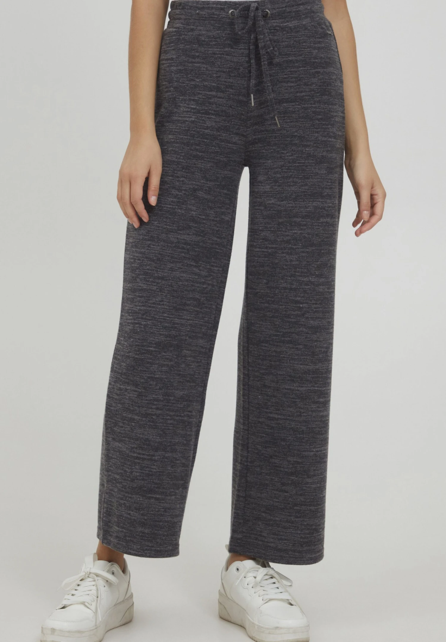 OXMO OXBERENICE LOOSE FIT - Tracksuit Bottoms - Dark Grey Melange 1 OXMO OXBERENICE LOOSE FIT - Tracksuit Bottoms - Dark Grey Melange