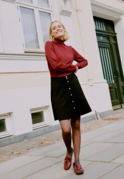 OXMO OXAIDA ROLLNECK - Jumper - Chocolate Truffle 11 OXMO OXAIDA ROLLNECK - Jumper - Chocolate Truffle -OXMO Store bc01fc9d63054c07ad2bef88ff7191ea