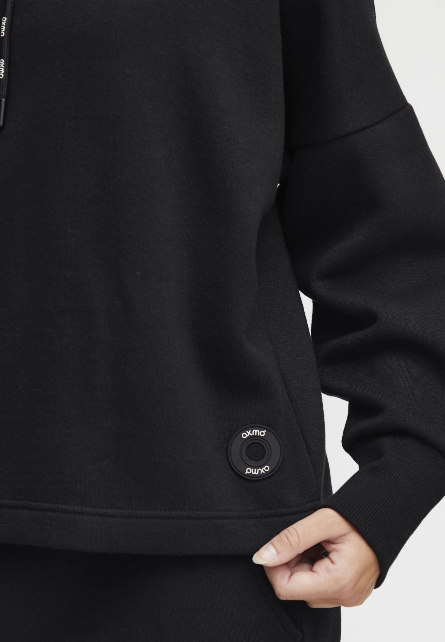 OXMO OXSANNI - Hoodie - Black 4 OXMO OXSANNI - Hoodie - Black - Image 4