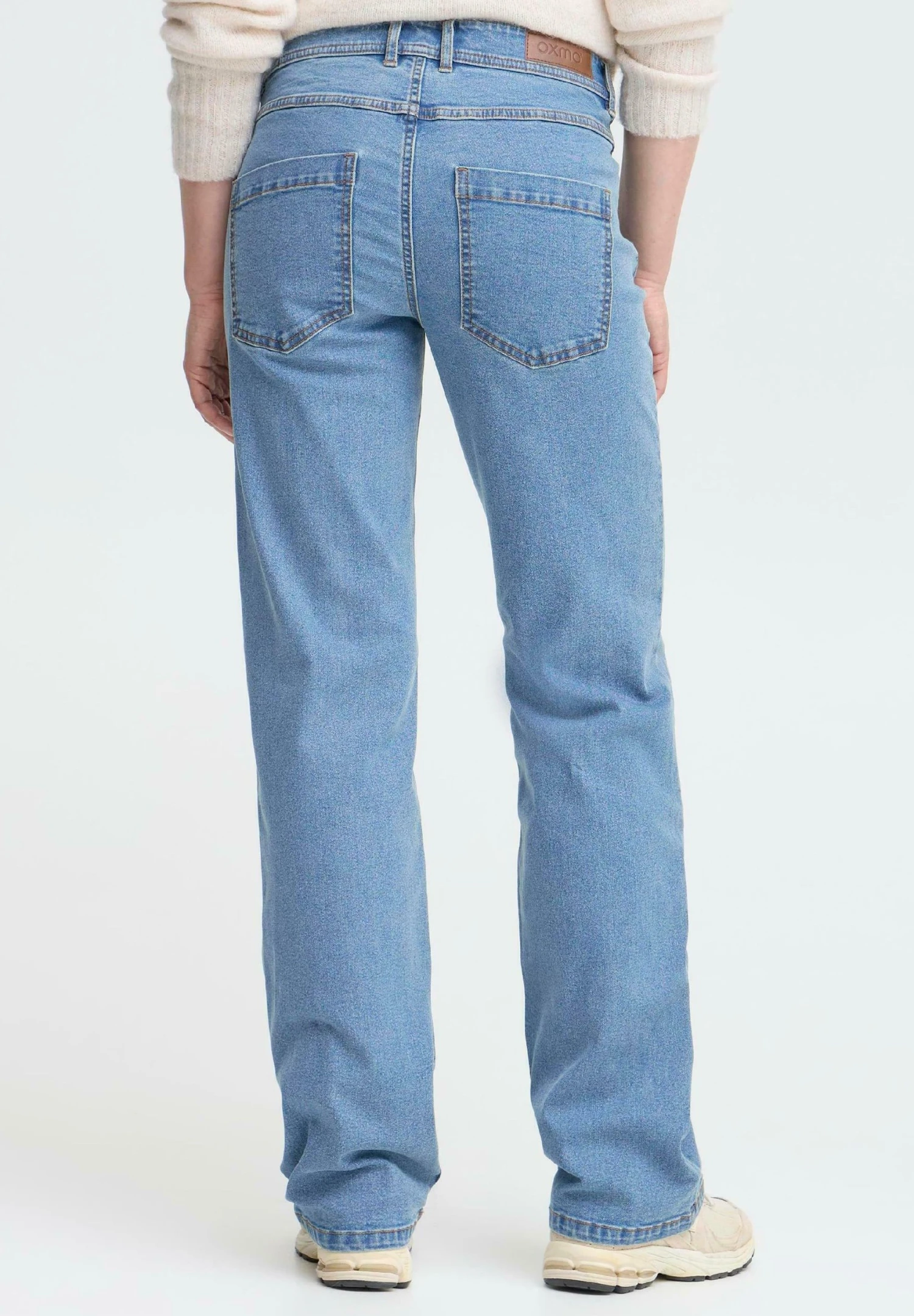 OXMO OXHELLE - Straight Leg Jeans - Ligth Blue Denim 4 OXMO OXHELLE - Straight Leg Jeans - Ligth Blue Denim - Image 4