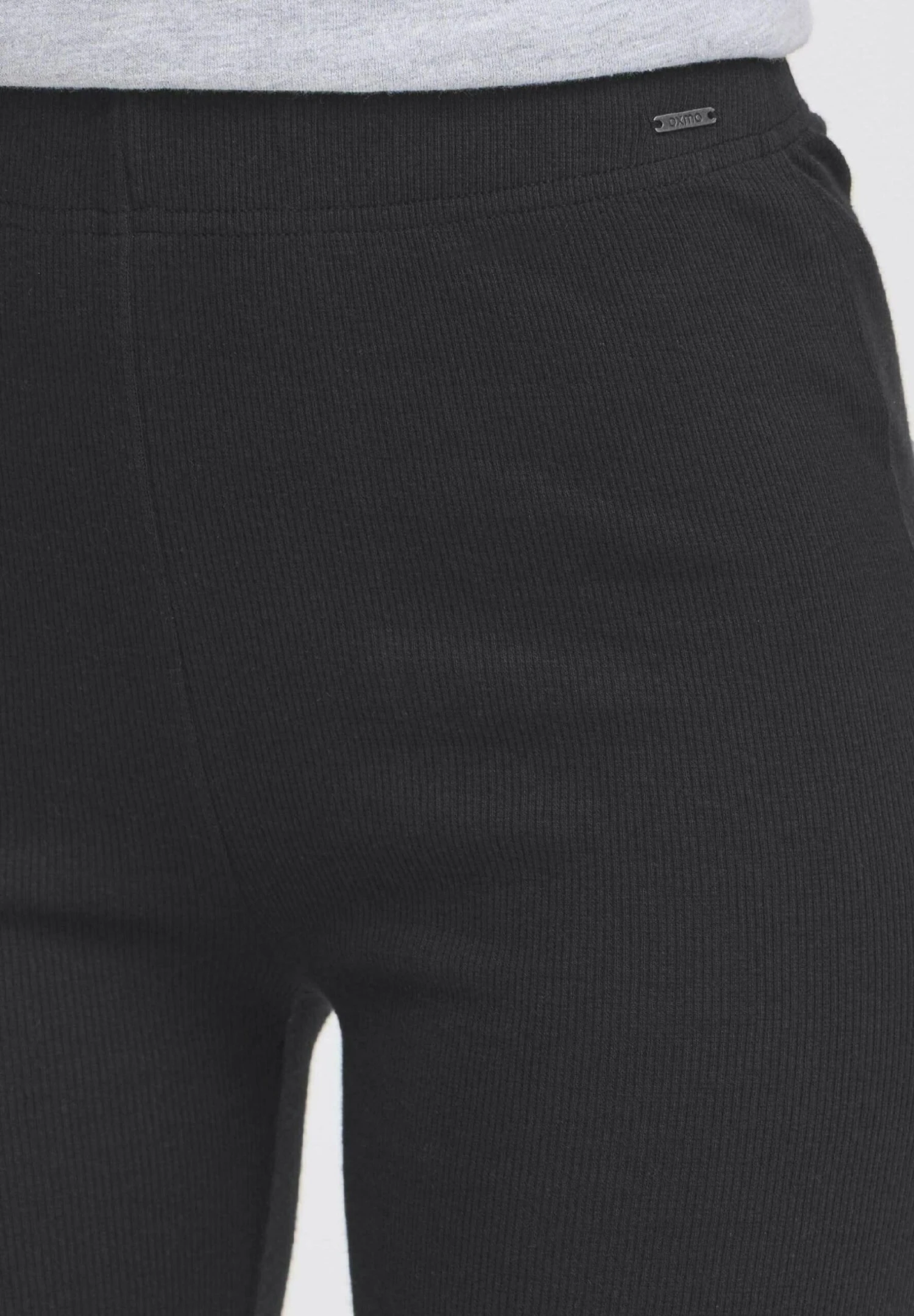 OXMO OXLOV SLIM FIT - Shorts - Black 6 OXMO OXLOV SLIM FIT - Shorts - Black - Image 6