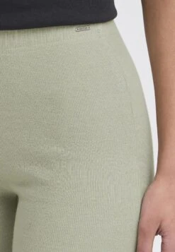 OXMO OXLOV SLIM FIT - Shorts - Seagrass Melange 11 OXMO OXLOV SLIM FIT - Shorts - Seagrass Melange -OXMO Store c3a7950563fb43f88dc960de07078901