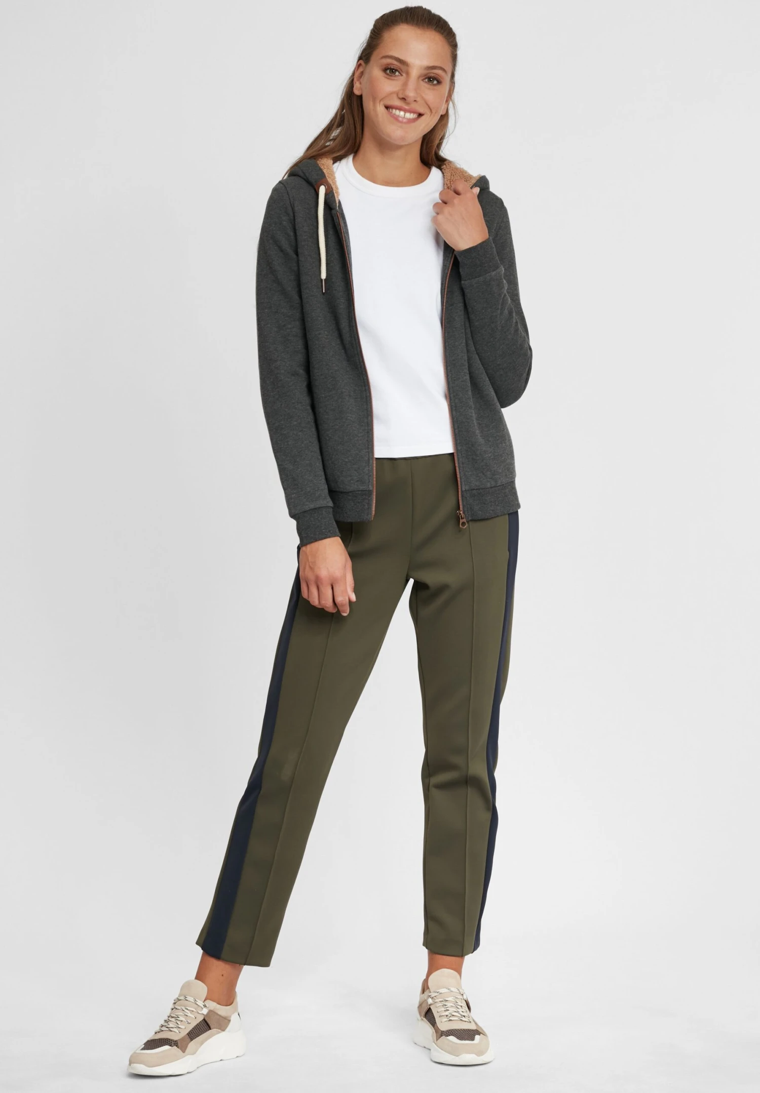 OXMO OXVicky - Cardigan - Dar Grey M 2 OXMO OXVicky - Cardigan - Dar Grey M - Image 2