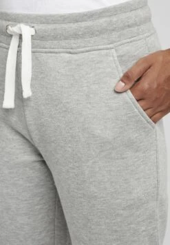OXMO OXOLIVIA REGULAR FIT - Tracksuit Bottoms - Lig Grey M 14 OXMO OXOLIVIA REGULAR FIT - Tracksuit Bottoms - Lig Grey M -OXMO Store cc3ce3abdf4c4a628bc2704ab2a798ec
