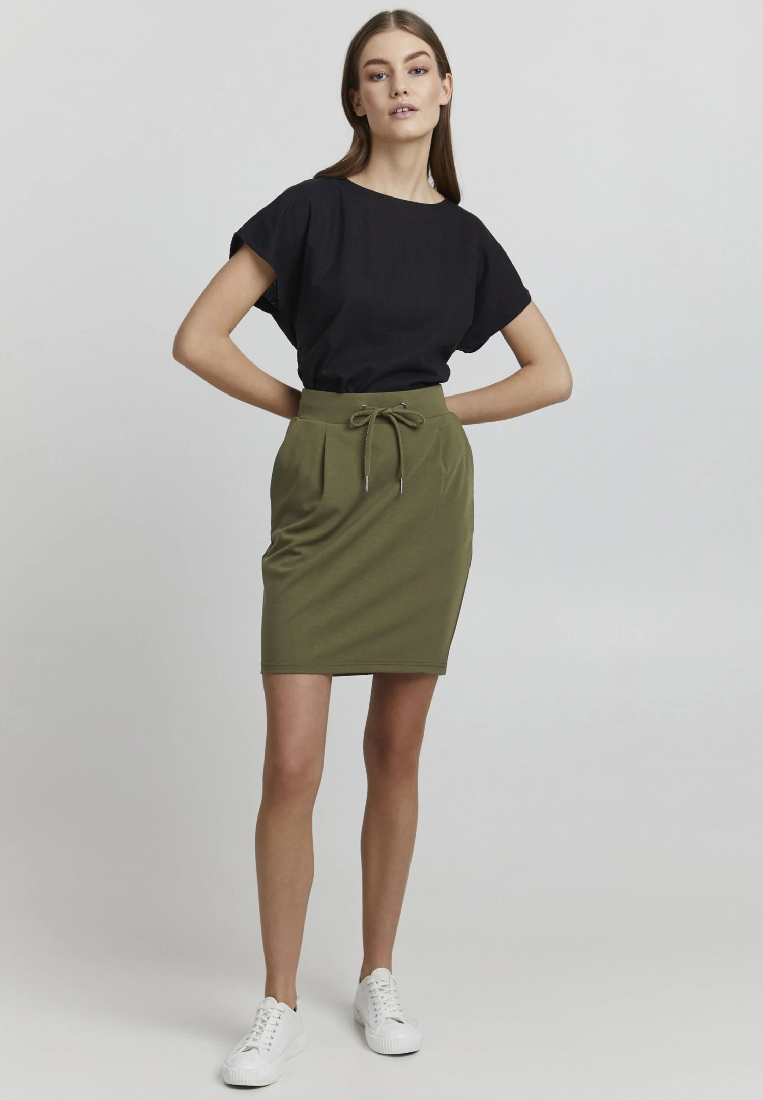 OXMO OXARNA - Pencil Skirt - Ivy Green 2 OXMO OXARNA - Pencil Skirt - Ivy Green - Image 2