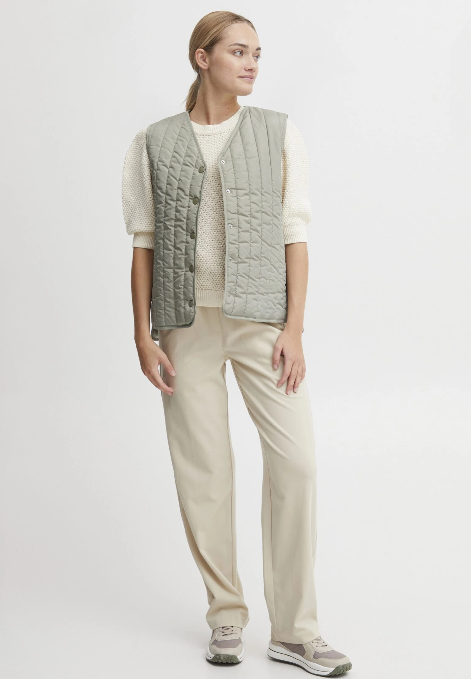 OXMO OXSadget - Waistcoat - Seagrass 2 OXMO OXSadget - Waistcoat - Seagrass - Image 2