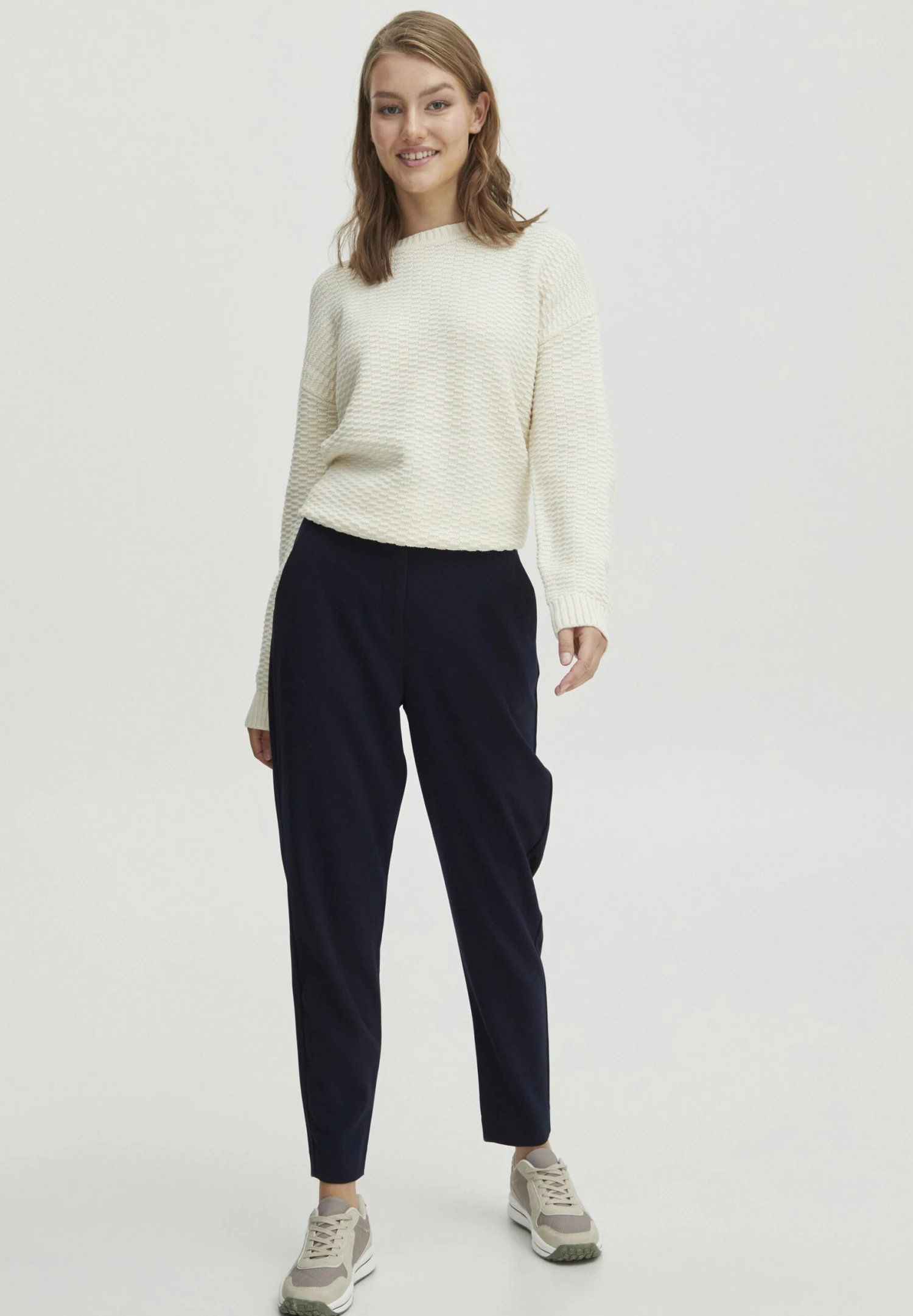 OXMO OXDOVINE REGULAR FIT - Chinos - Copenhagen Night 2 OXMO OXDOVINE REGULAR FIT - Chinos - Copenhagen Night - Image 2