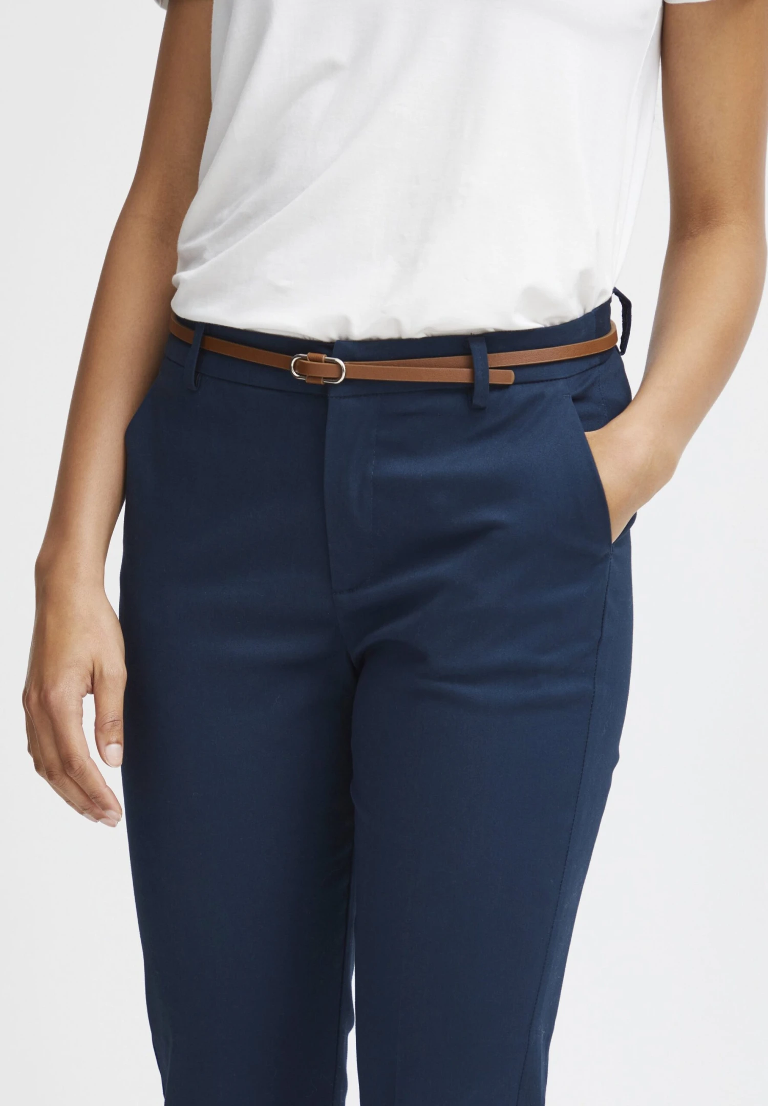 OXMO OXDAISY REGULAR FIT SLIM LEG - Trousers - Copenhagen Night 4 OXMO OXDAISY REGULAR FIT SLIM LEG - Trousers - Copenhagen Night - Image 4