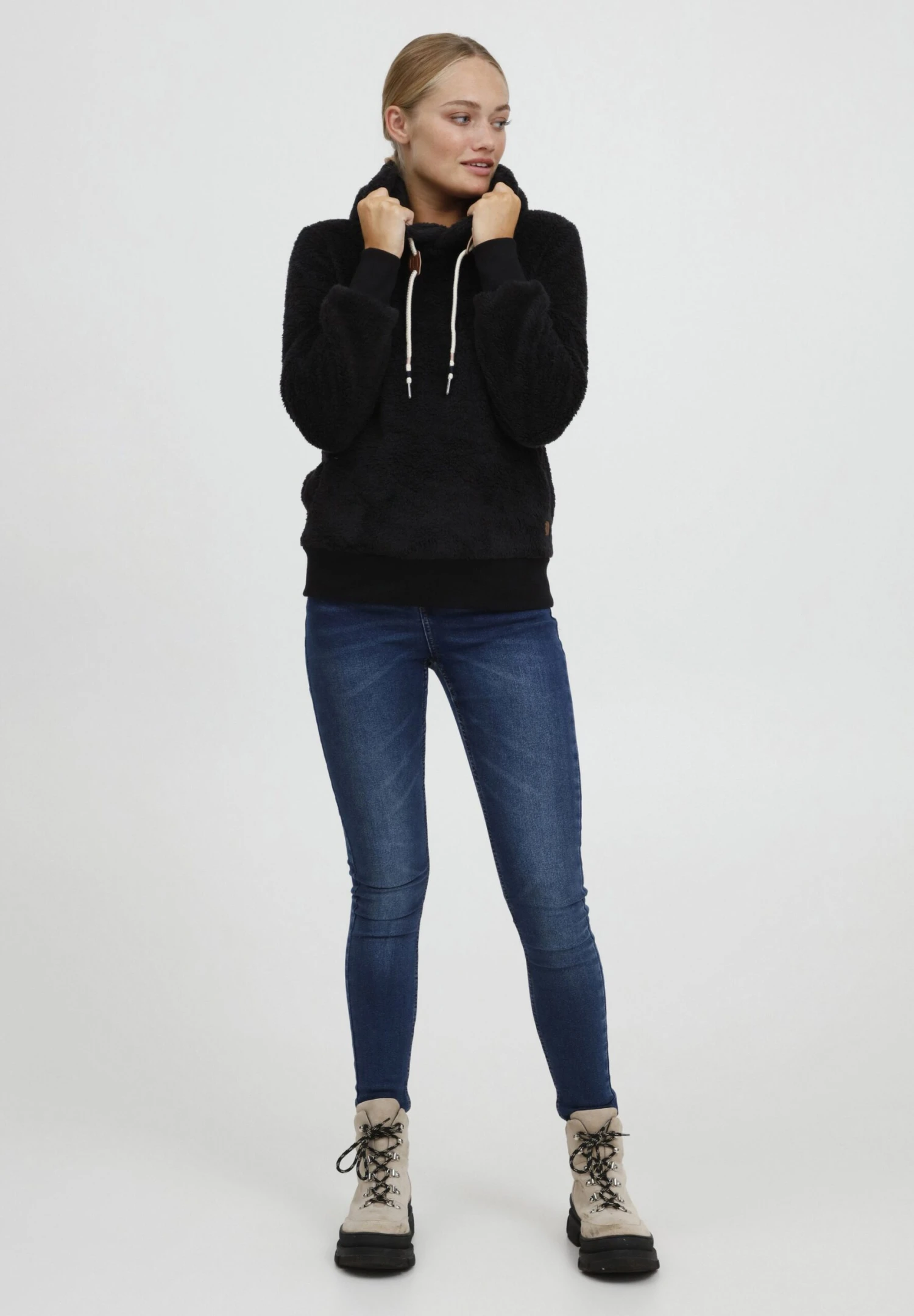 OXMO OXAnniken - Fleece Jumper - Black 2 OXMO OXAnniken - Fleece Jumper - Black - Image 2