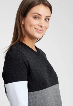 OXMO OXOMAYA - Sweatshirt - Black -OXMO Store e1f1908a3bac44b8b0f9a1cfc535c9b1