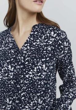 OXMO OXELVY - Blouse - Total Eclipse Mix 11 OXMO OXELVY - Blouse - Total Eclipse Mix -OXMO Store e30ba6afbe6740c99c8675a15388897c