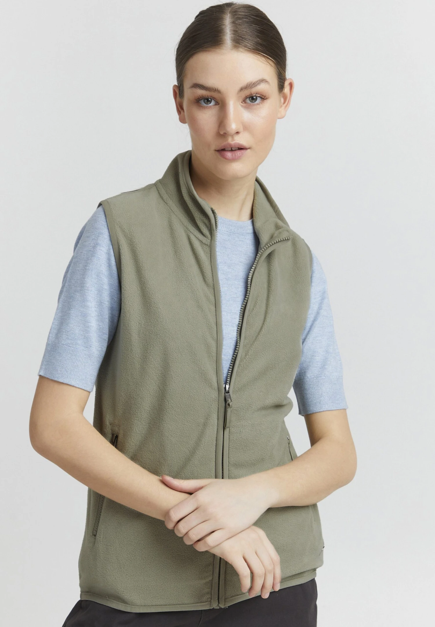 OXMO OXRagnara - Waistcoat - Seagrass 1 OXMO OXRagnara - Waistcoat - Seagrass