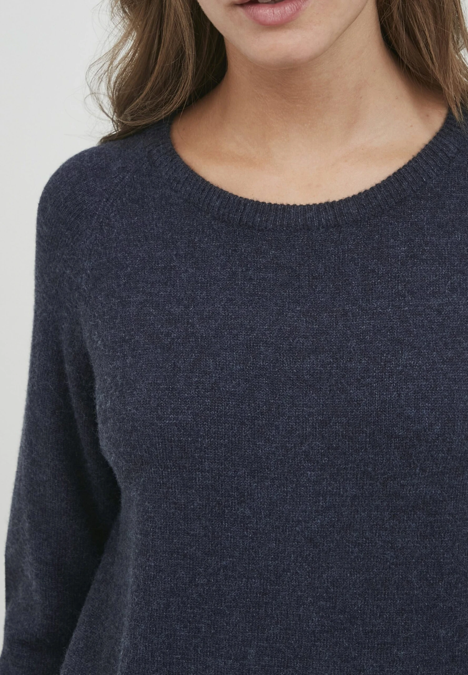 OXMO OXMAREEN - Jumper Dress - Total Eclipse Melange 4 OXMO OXMAREEN - Jumper Dress - Total Eclipse Melange - Image 4