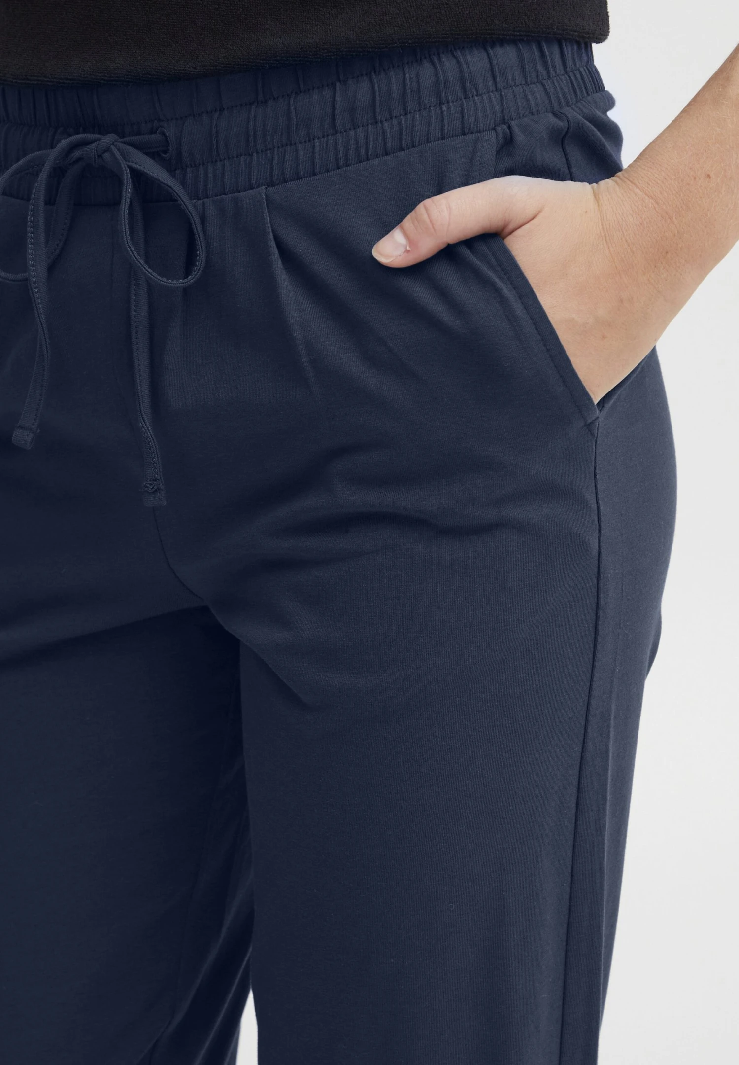 OXMO OXODETTE REGULAR FIT - Tracksuit Bottoms - Indigo Blue 4 OXMO OXODETTE REGULAR FIT - Tracksuit Bottoms - Indigo Blue - Image 4