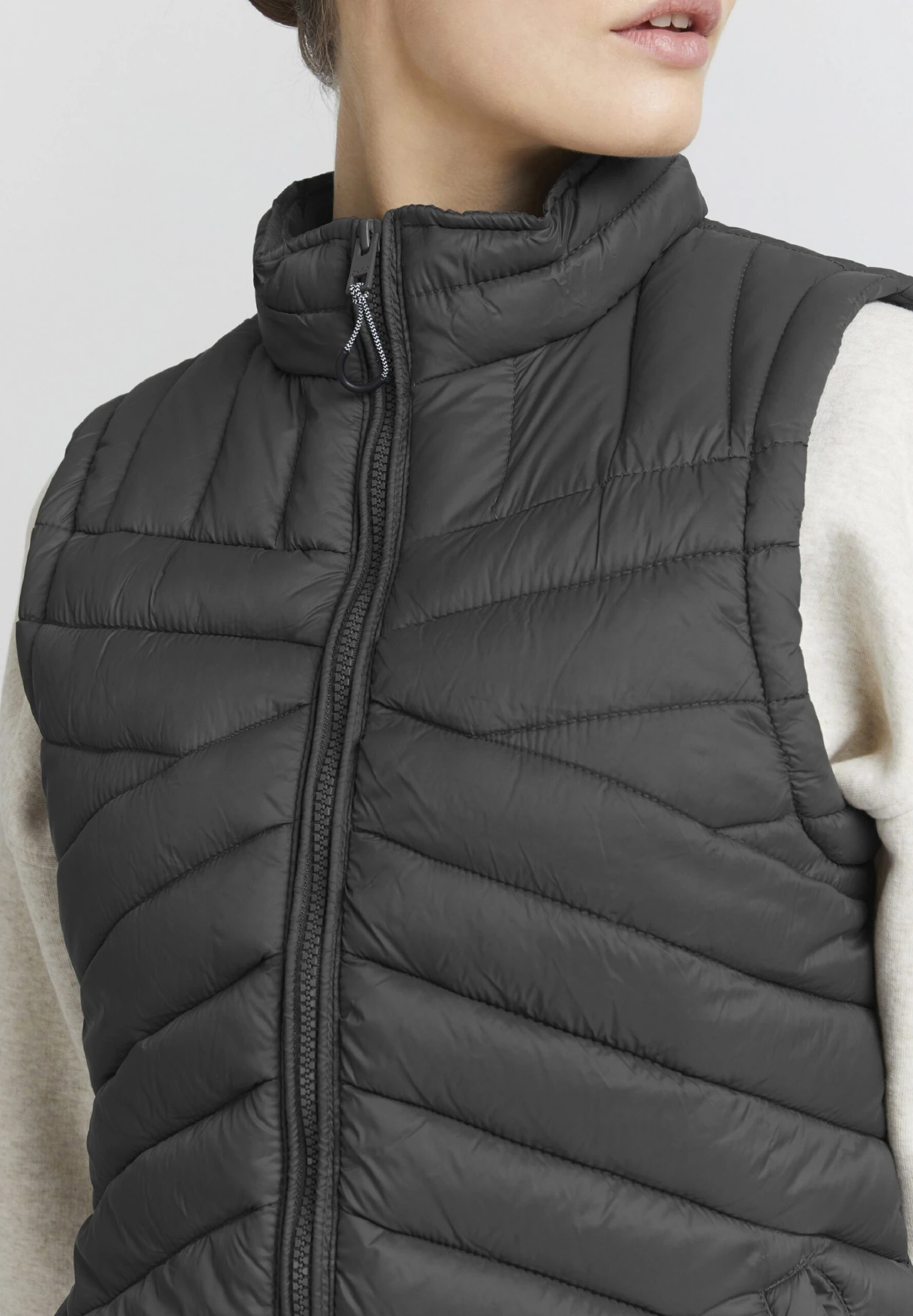 OXMO OXTelppa - Waistcoat - Iron Gate 4 OXMO OXTelppa - Waistcoat - Iron Gate - Image 4