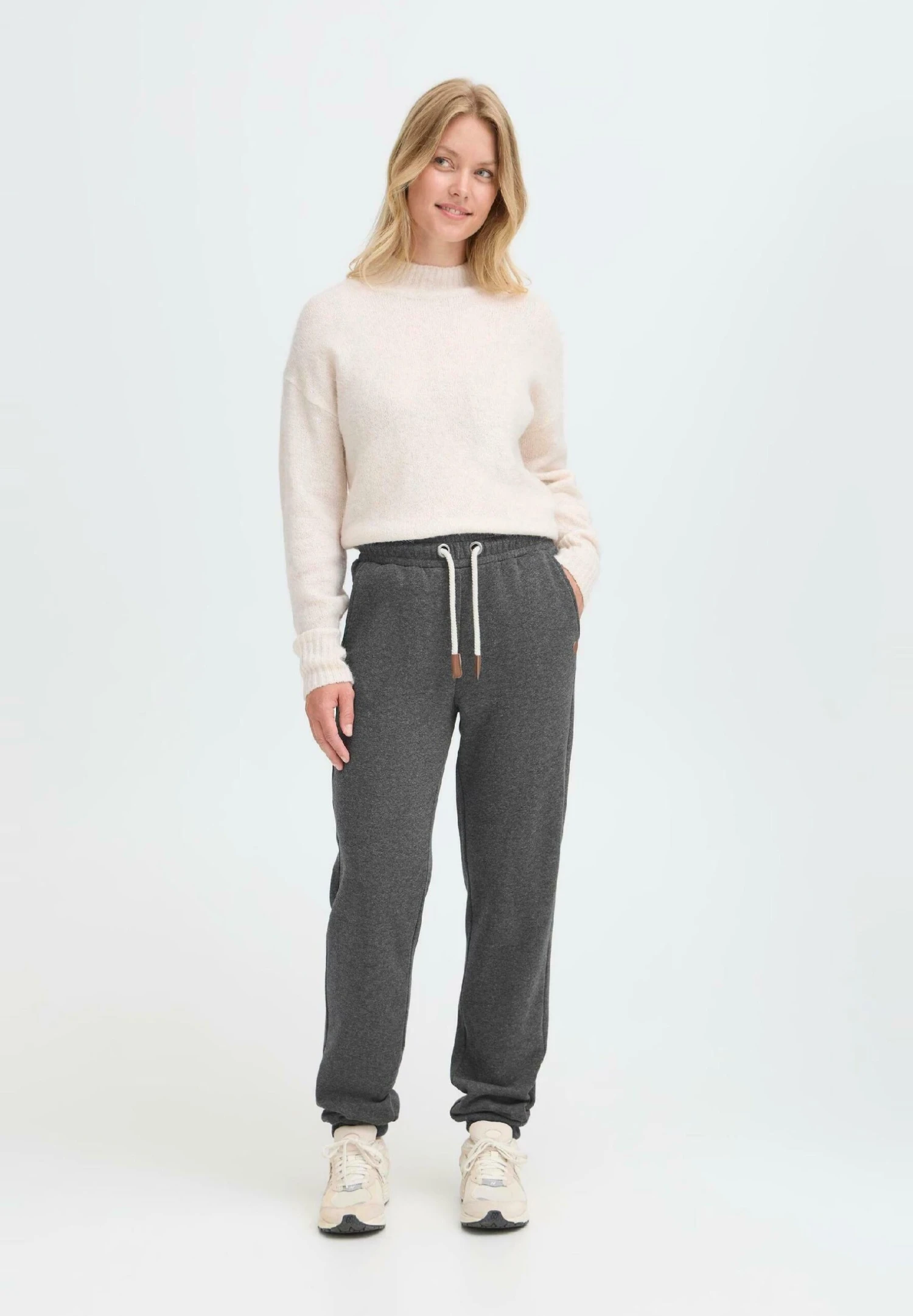 OXMO OXMILLE - Tracksuit Bottoms - Dark Grey Melange 2 OXMO OXMILLE - Tracksuit Bottoms - Dark Grey Melange - Image 2