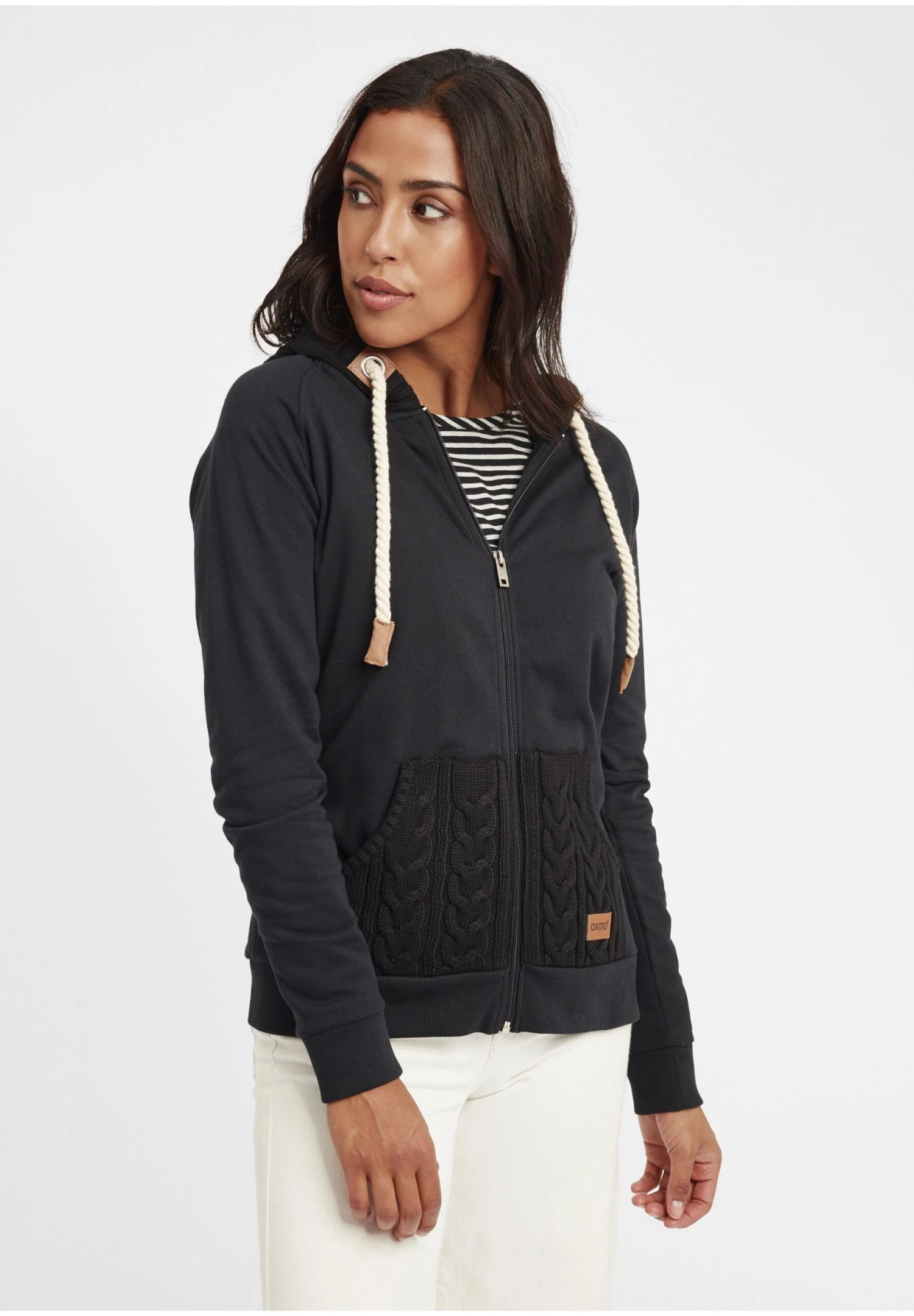 OXMO OXMatilda - Zip-up Sweatshirt - Black 1 OXMO OXMatilda - Zip-up Sweatshirt - Black