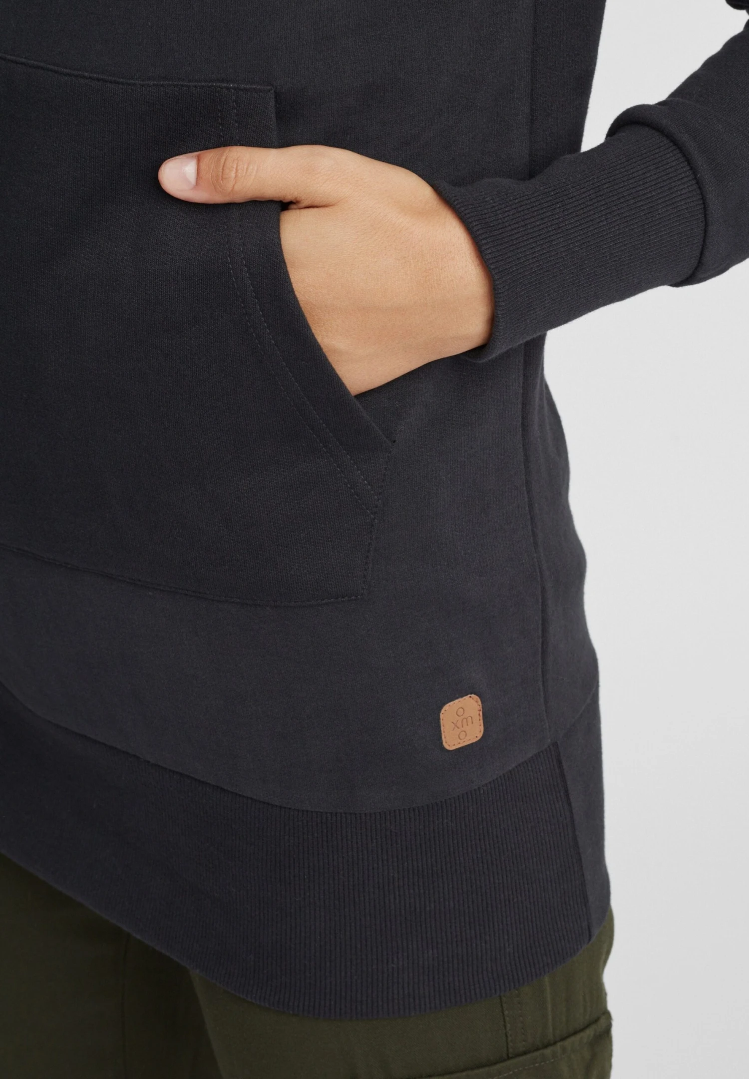 OXMO OXJenny - Hoodie - Black 5 OXMO OXJenny - Hoodie - Black - Image 5