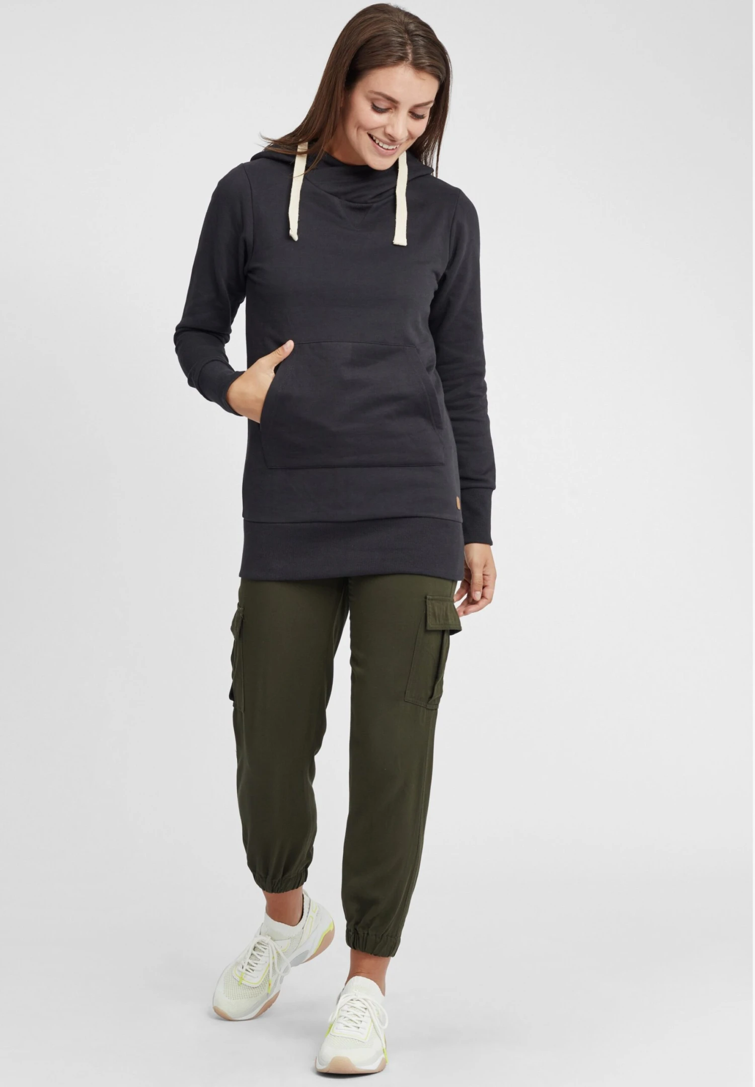 OXMO OXJenny - Hoodie - Black 2 OXMO OXJenny - Hoodie - Black - Image 2