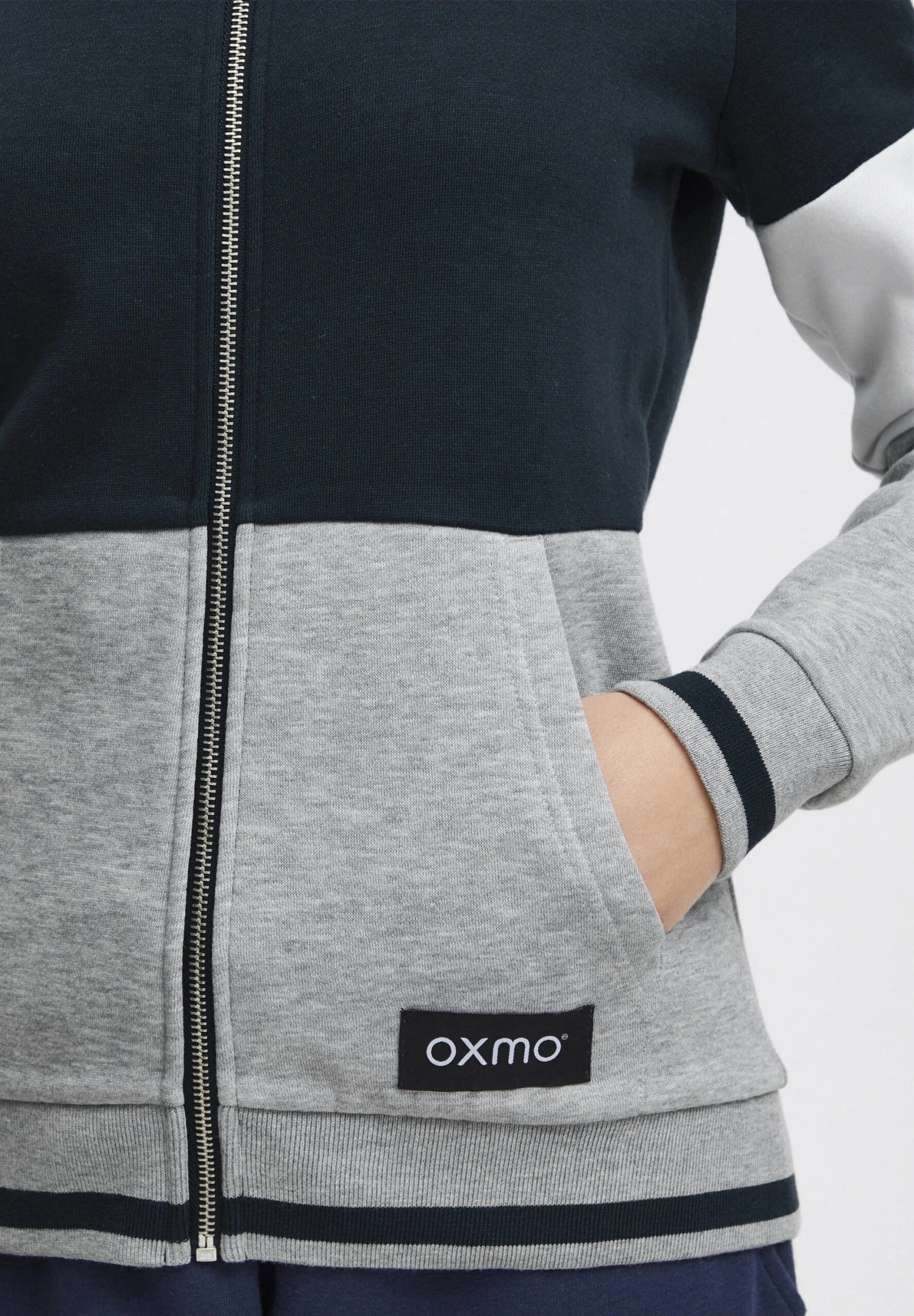 OXMO OXOmanna - Zip-up Sweatshirt - Insignia Blue 5 OXMO OXOmanna - Zip-up Sweatshirt - Insignia Blue - Image 5