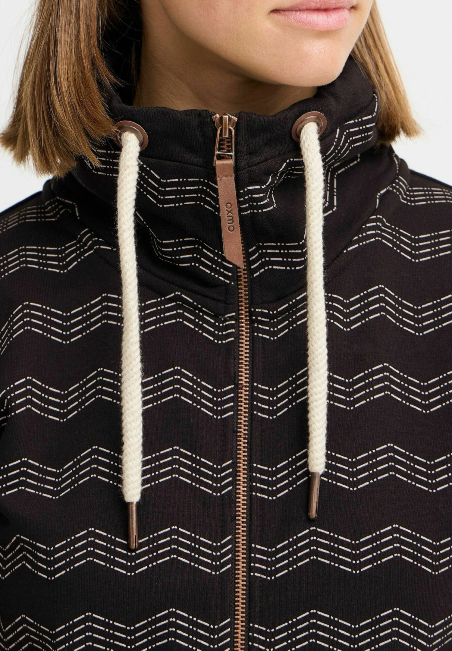 OXMO OXVANTA - Zip-up Sweatshirt - True Black 4 OXMO OXVANTA - Zip-up Sweatshirt - True Black - Image 4