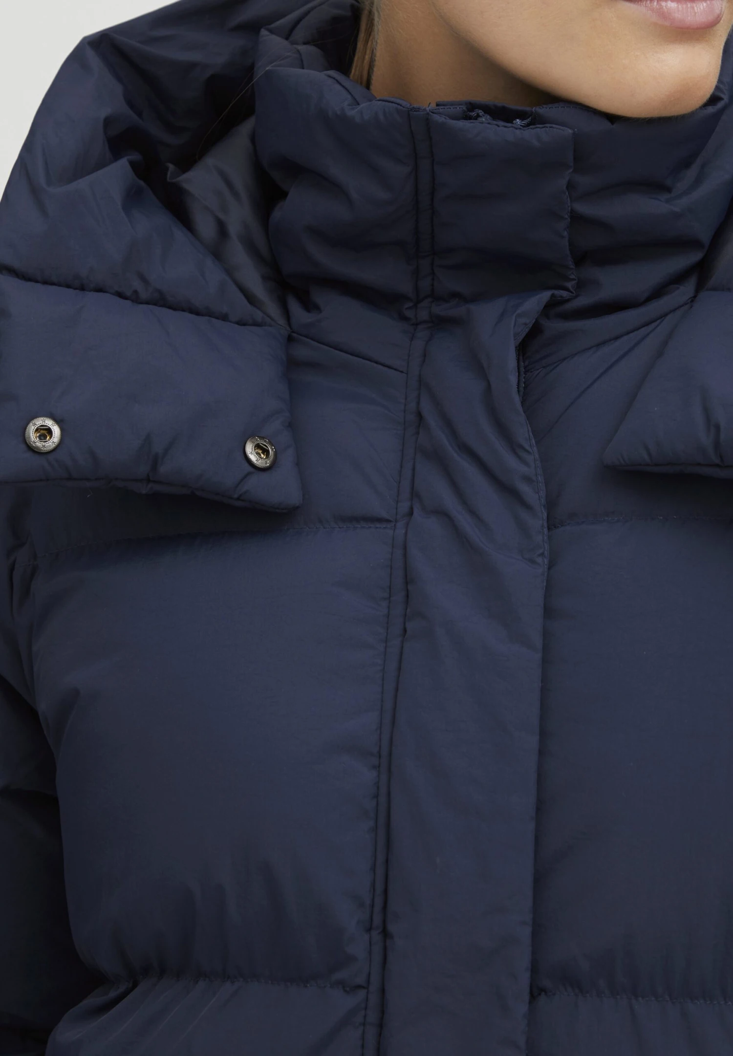 OXMO OXElice - Winter Coat - Total Eclipse 4 OXMO OXElice - Winter Coat - Total Eclipse - Image 4