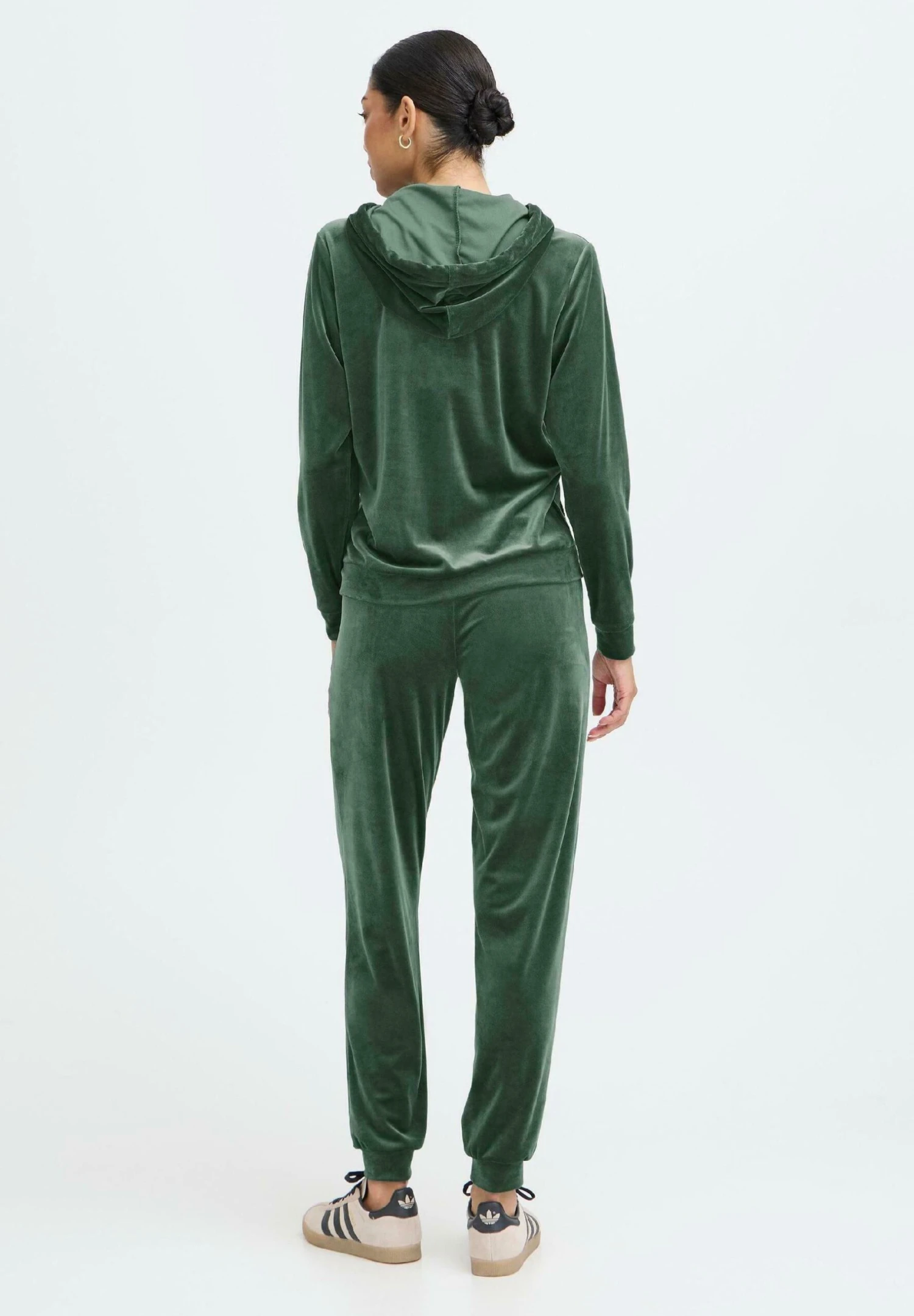 OXMO OXMITTA - Tracksuit - Cilantro 3 OXMO OXMITTA - Tracksuit - Cilantro - Image 3